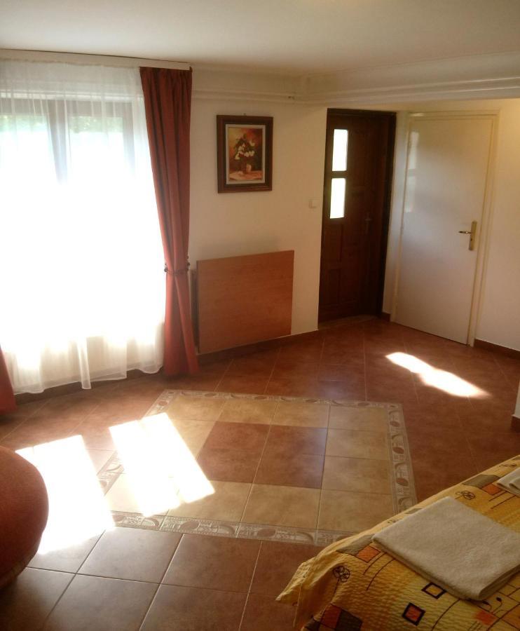 Sarreti Apartmanhaz Balatonfüred Extérieur photo