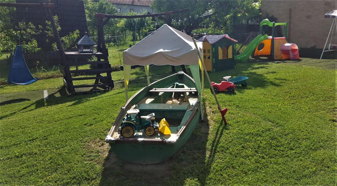 Sarreti Apartmanhaz Balatonfüred Extérieur photo