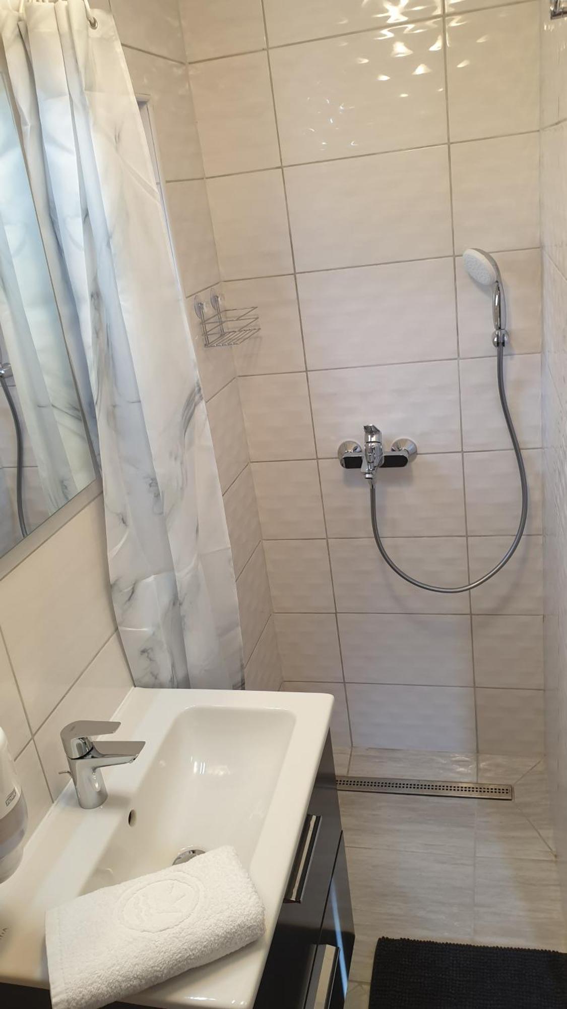Sarreti Apartmanhaz Balatonfüred Extérieur photo