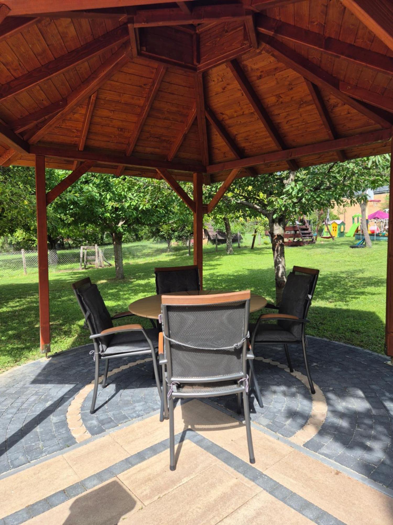 Sarreti Apartmanhaz Balatonfüred Extérieur photo