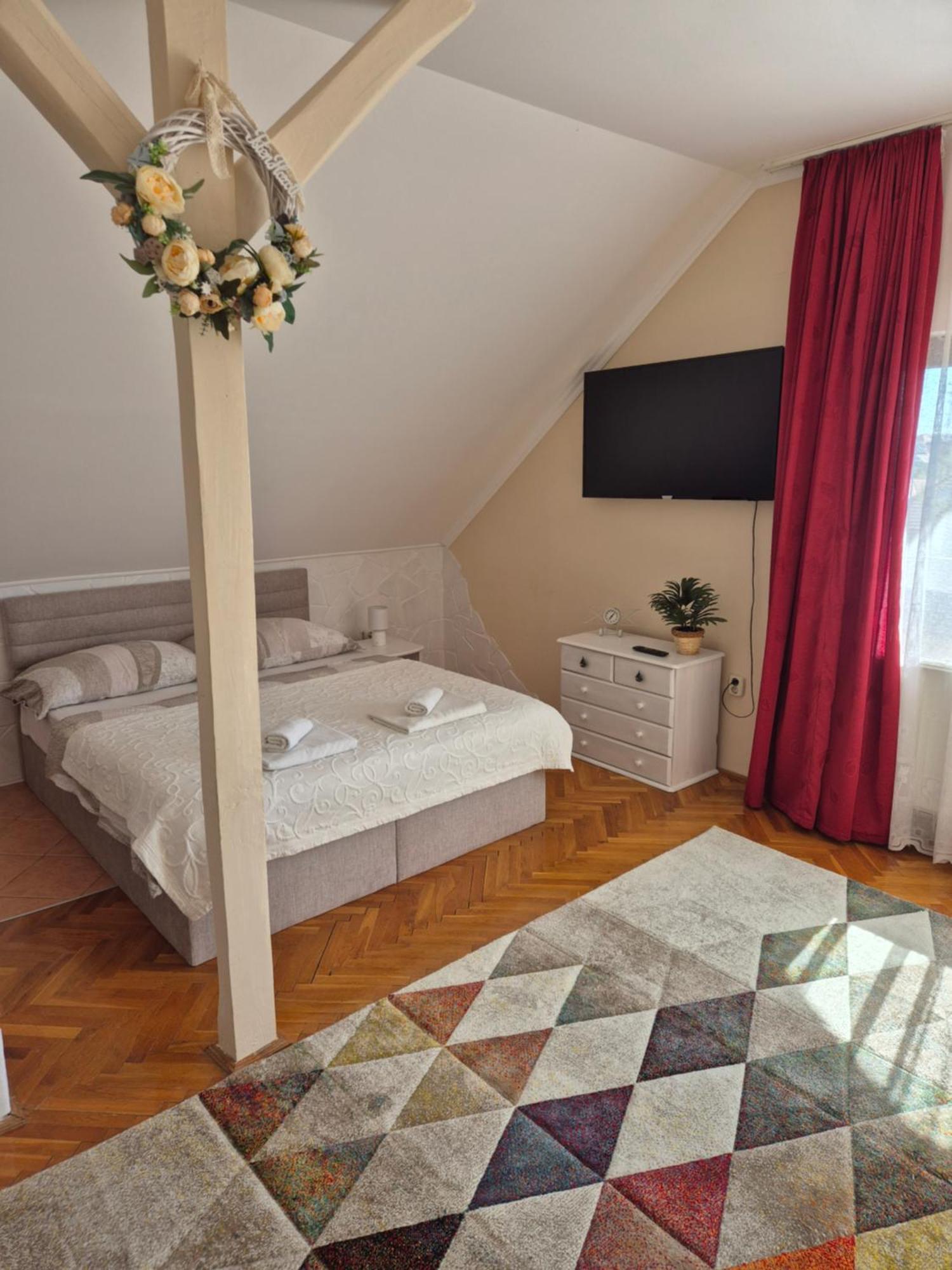 Sarreti Apartmanhaz Balatonfüred Extérieur photo